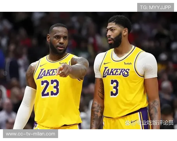 戴维斯顶级护框能力展现,洛杉矶得分轻松