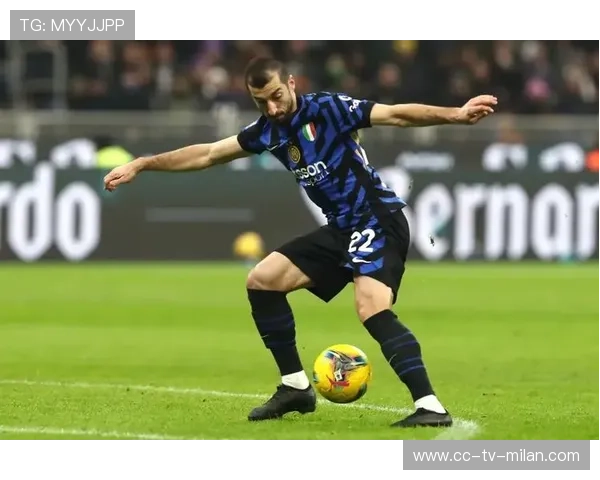 国际米兰通过快速倒脚形成节奏优势,姆希塔良传球协调