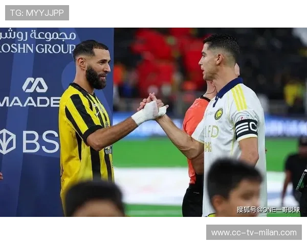 本泽马沙特新月初登场，进攻犀利全场最亮点