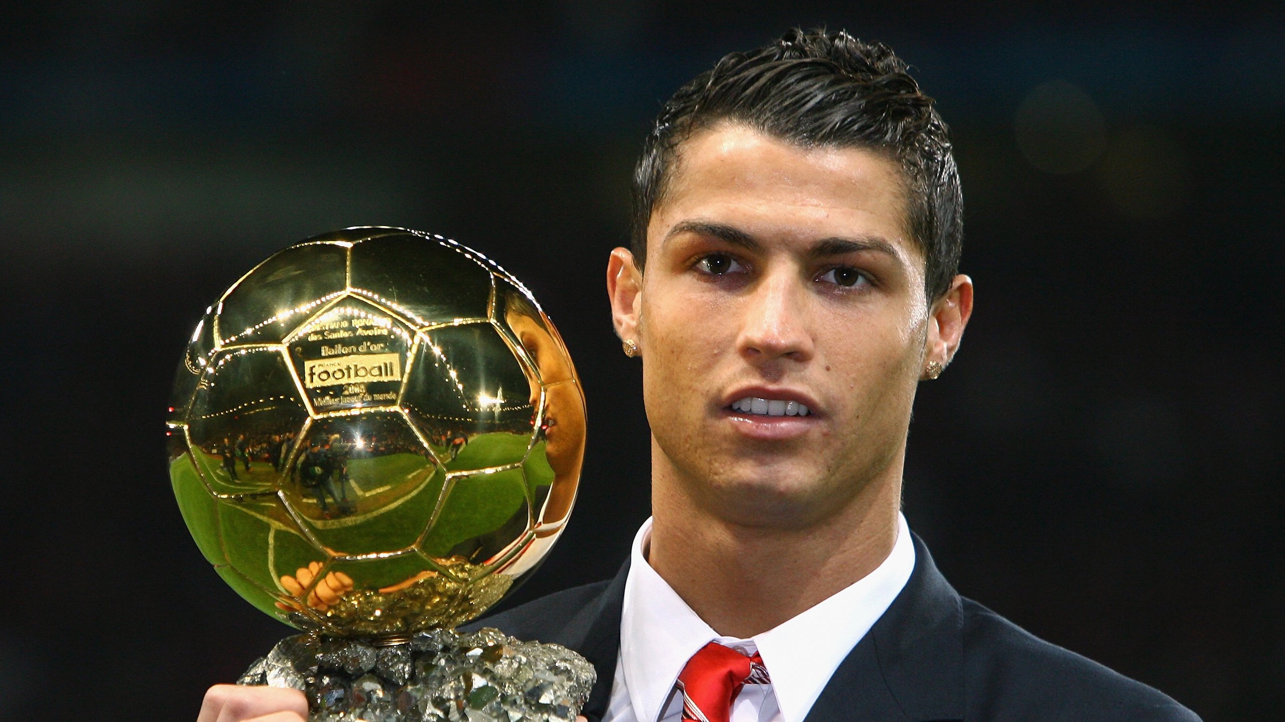 恩多比·恩乔：南非队的技术与战术核心，关键时刻屡屡出色表现